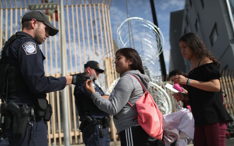 Juez de San Francisco dice que no a la “Política de permanencia en México para buscadores de asilo”