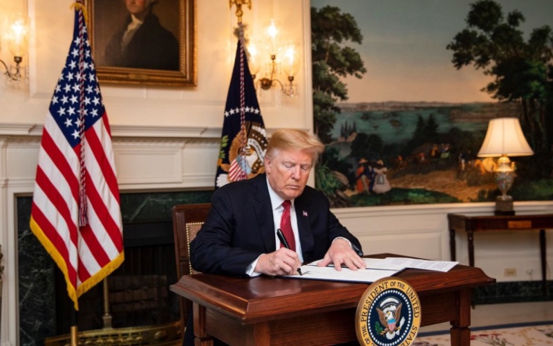 California y Nuevo México piden a un juez que evite que Trump use fondos militares para el muro fronterizo FV