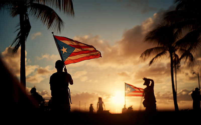 Renuncia del gobernador de Puerto Rico alientan la crisis constitucional